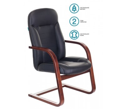 Кресло Бюрократ T-9923WALNUT-AV черный кожа полозья дерево Кресло Бюрократ T-9923WALNUT-AV черный кожа полозья дерево
