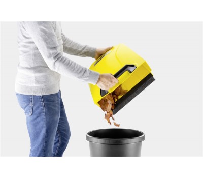 Ручная подметальная машина KARCHER S 4 Ручная подметальная машина KARCHER S 4